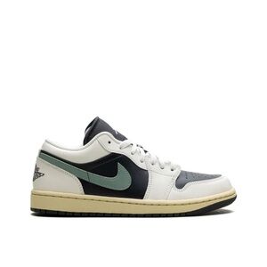 NEW Nike Air Jordan 1 Low Jade Smoke Size 8
